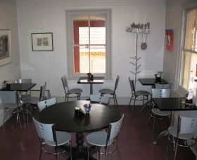 Ben Roberts Cafe And Gallery - Tweed Heads Accommodation 1