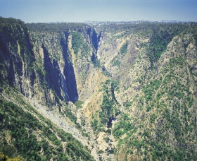 Wollomombi Falls - Tweed Heads Accommodation 1