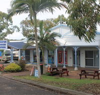 Laurieton Riverside Seafoods - Tweed Heads Accommodation