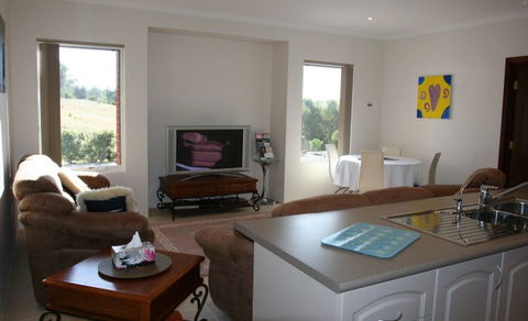 Brigadoon Retreat - Tweed Heads Accommodation 0