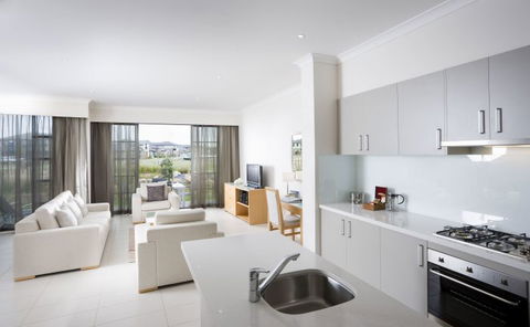 Mercure Kooindah Waters Central Coast - Tweed Heads Accommodation 2