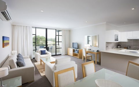 Mercure Kooindah Waters Central Coast - Tweed Heads Accommodation 3