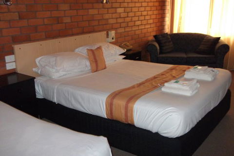 Hilldrop Motor Inn - Tweed Heads Accommodation 3