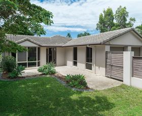 At Theme Park Central Holiday House - Tweed Heads Accommodation 0