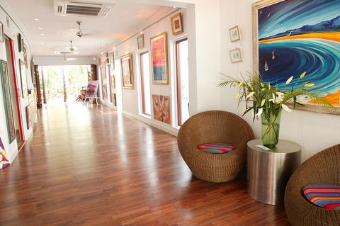 Barefoot Art Food Wine - Tweed Heads Accommodation 0