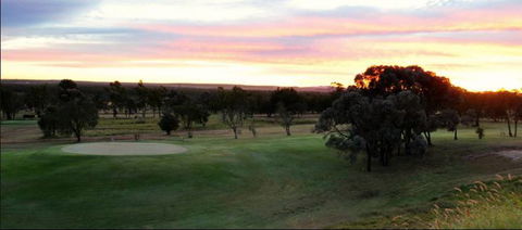 Moranbah Golf Club Inc. - Tweed Heads Accommodation 3
