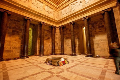 Shrine Cultural Guided Tour In Melbourne - Tweed Heads Accommodation 7