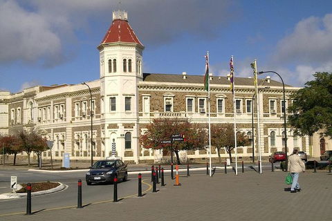 Adelaide Like A Local: Customized Guided Tour - Tweed Heads Accommodation 1