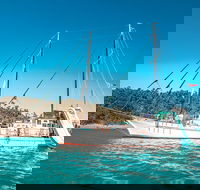 2 night Whitsunday Islands Cruise on New Horizon from Airlie Beach
