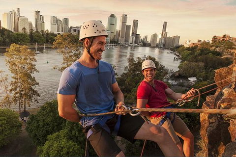 Abseiling The Kangaroo Point Cliffs In Brisbane - Tweed Heads Accommodation 7