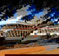 Condobolin - Tweed Heads Accommodation