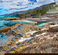 Singing Stones Beach - Tweed Heads Accommodation