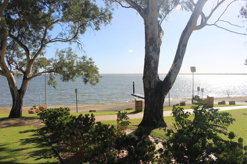 Lake Bonney - Tweed Heads Accommodation 2