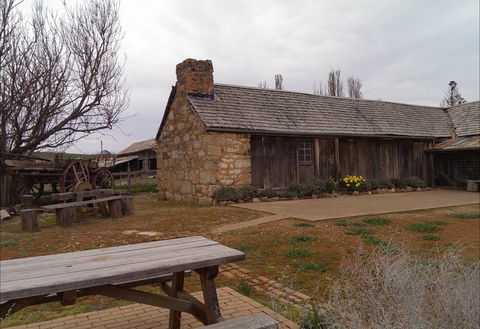 Early Settlers Hut - Tweed Heads Accommodation 0