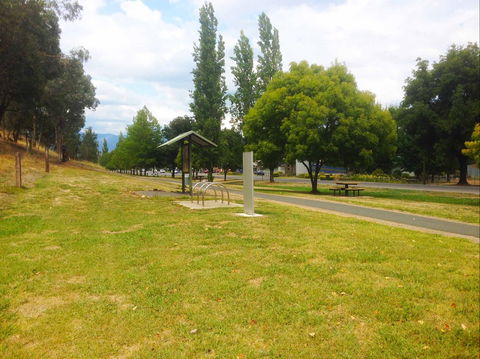 Myrtleford To Porepunkah 24km - Tweed Heads Accommodation 2