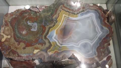 The Ted Elliott Mineral Collection - Tweed Heads Accommodation 1
