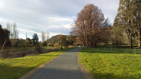 Adelong Falls Walk - Tweed Heads Accommodation 2