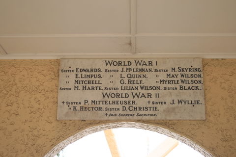 Bundaberg War Nurses Memorial And Park - Tweed Heads Accommodation 1