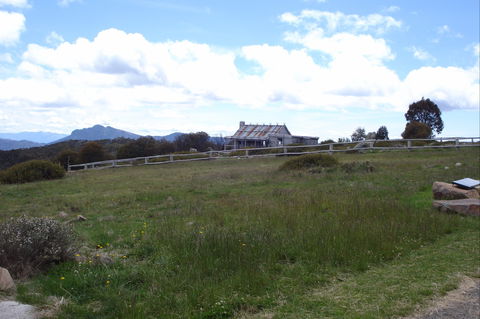 Craig's Hut - Tweed Heads Accommodation 2