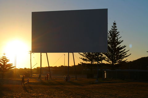 Dongara Denison Drive-Ins - Tweed Heads Accommodation 0