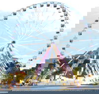 Giant Ferris Wheel - Hello Hi Lite Amusements - Tweed Heads Accommodation