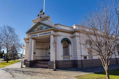Museum Of The Riverina Historic Council Chambers Site - Tweed Heads Accommodation 0