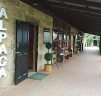 Australian Alpaca Barn - Pokolbin - Tweed Heads Accommodation