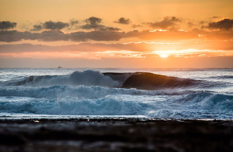 Guillotines Surf Break - Tweed Heads Accommodation 0