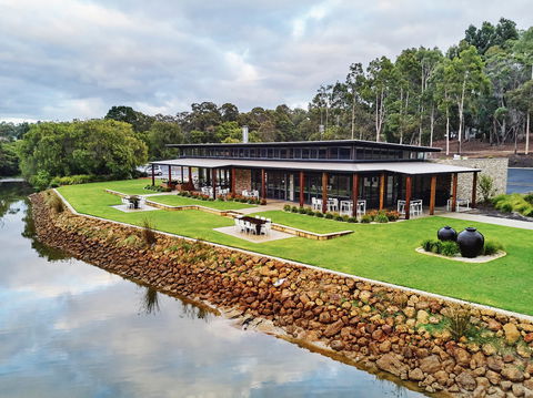 Lakeside Function Centre - Eight Willows Retreat - Tweed Heads Accommodation 2