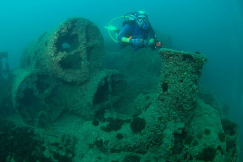 Cochrane Artificial Reef Dive Site - Tweed Heads Accommodation 1