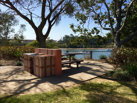 Riverside Parklands And Playground - Tweed Heads Accommodation 2