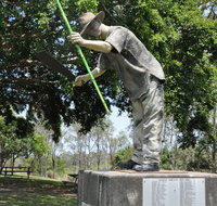 Cane Cutter Memorial - Tweed Heads Accommodation
