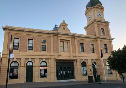 Cinema, Moonta - Tweed Heads Accommodation 2
