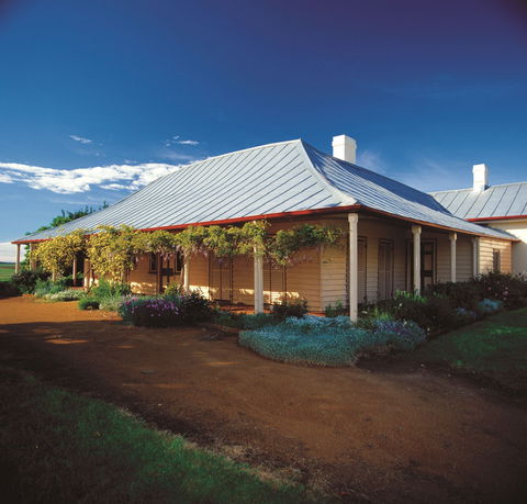 Cooma Cottage - Tweed Heads Accommodation 0