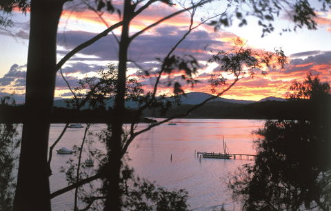 Kayaking The Lower Clyde River - Batemans Bay And Nelligen - Tweed Heads Accommodation 2