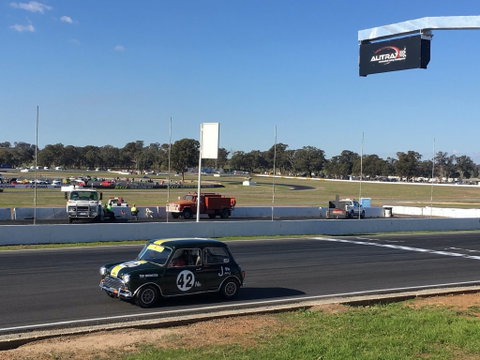 Winton Motor Raceway - Tweed Heads Accommodation 1