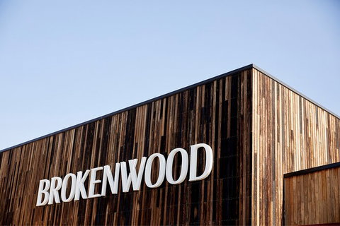 The Brokenwood Match - Tweed Heads Accommodation 3