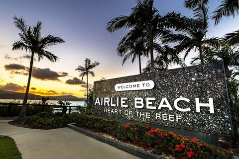Airport Transfers - One Way Share Shuttle Service - Tweed Heads Accommodation 1