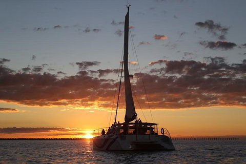 Hervey Bay Champagne Sunset Sail - Tweed Heads Accommodation 3