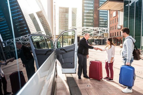 Cairns Airport (CNS) Arrival Transfer (CNS Airport To Cairns Hotels Or Address) - Tweed Heads Accommodation 9
