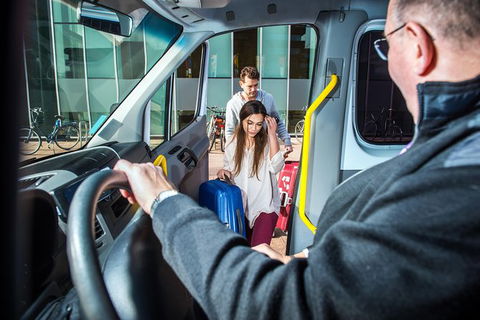 Cairns Airport (CNS) Arrival Transfer (CNS Airport To Cairns Hotels Or Address) - Tweed Heads Accommodation 4