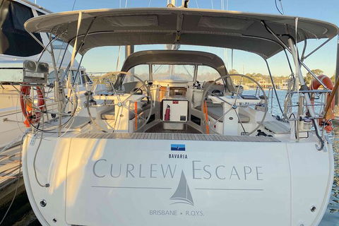 Sailing Curlew Escape On Moreton Bay - Tweed Heads Accommodation 3