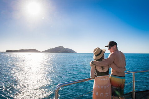 Day Sail The Whitsunday Islands On Atlantic Clipper From Airlie Beach - Tweed Heads Accommodation 5