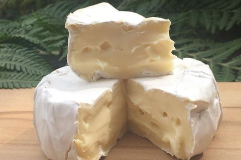 All Inclusive Wine Tour Up The Derwent Valley Hobart: Local Wines & Cheeses - Tweed Heads Accommodation 2