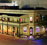 Crown  Anchor Hotel - Tweed Heads Accommodation