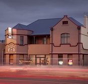Cross Keys Hotel - Tweed Heads Accommodation