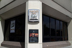 Charlie's Bar - Tweed Heads Accommodation 1