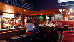 The Corner Hotel - Tweed Heads Accommodation 2
