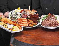 Regatta Bar - Log Cabin - Tweed Heads Accommodation 2