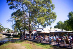 Anglers Tavern - Tweed Heads Accommodation 3